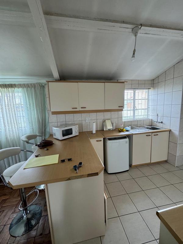 2 Bedroom Property for Sale in Bishop Lavis Western Cape